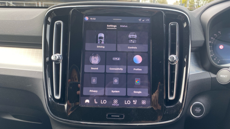 Volvo XC40 2.0 B3P Plus Black Edition 5dr Auto Petrol Estate